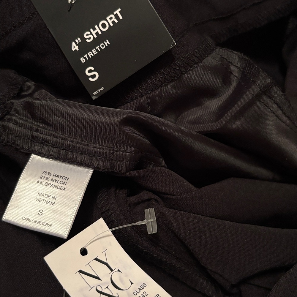 New York & Company Black Women’s Stretch Casual Shorts - Size S - Picture 12 of 12